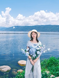 Linlin Zeng (曾琳琳)